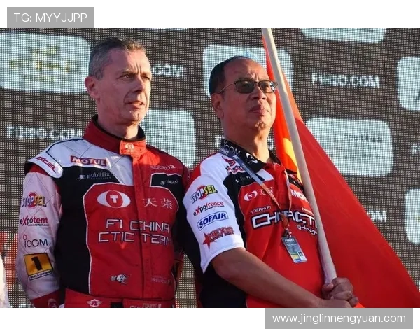 足球明星齐聚阿布扎比激情对决展现超凡技艺与魅力